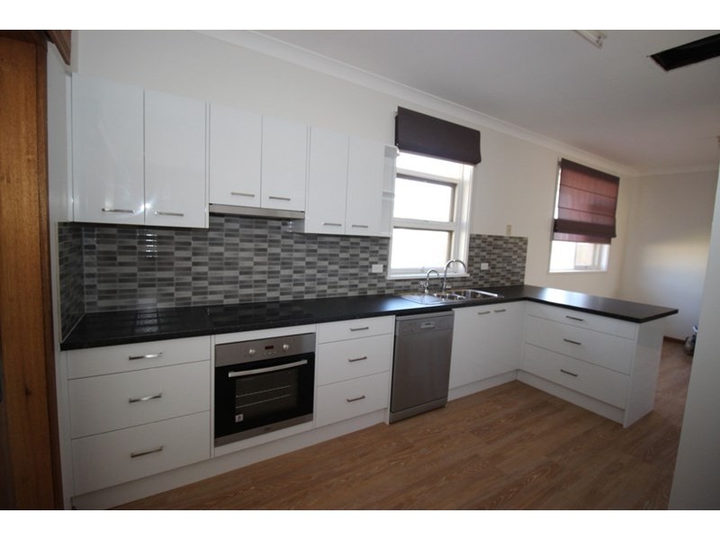 12 Lehmann Street, Waikerie SA 5330