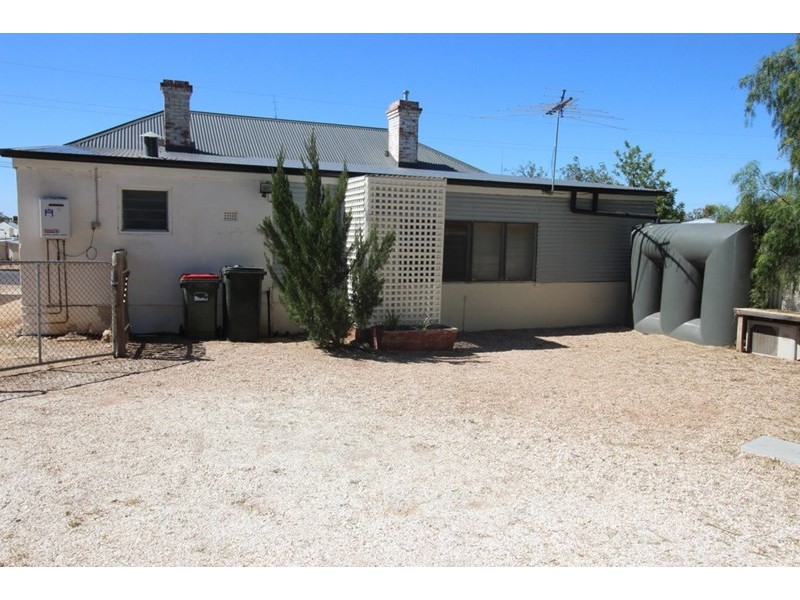 9 First Street, Morgan SA 5320