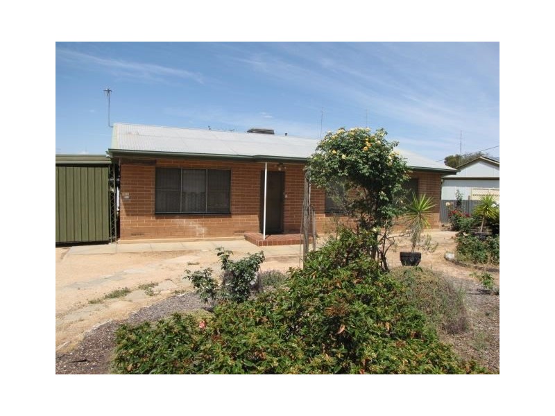 2 Roberts Street, Berri SA 5343