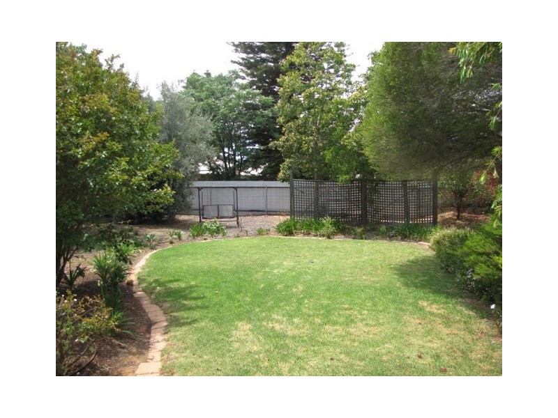 33 Lake Avenue, Barmera SA 5345