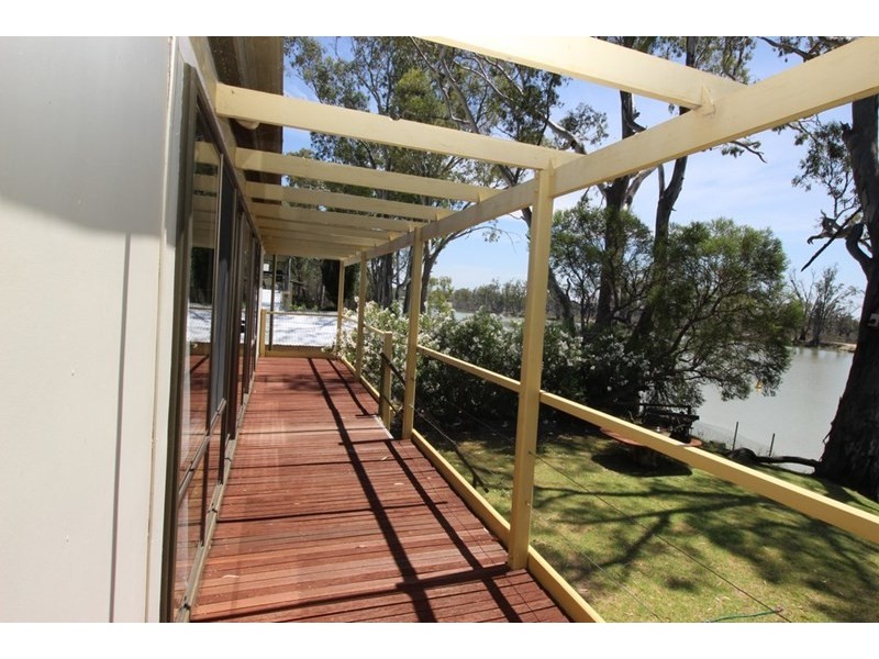 Lot 5 Page Drive, Blanchetown SA 5357