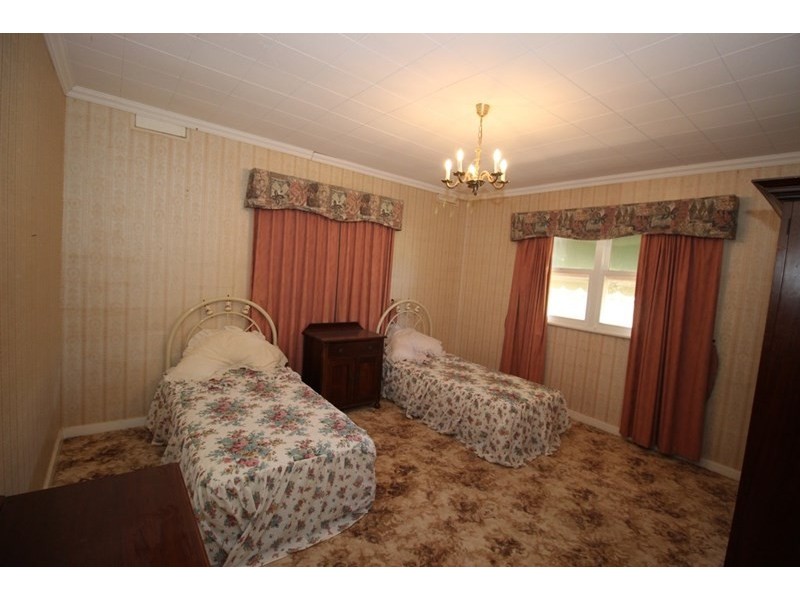 17 Vasey Road, Waikerie SA 5330