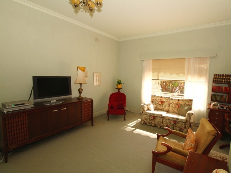 2 Dickerson Street, Barmera SA 5345