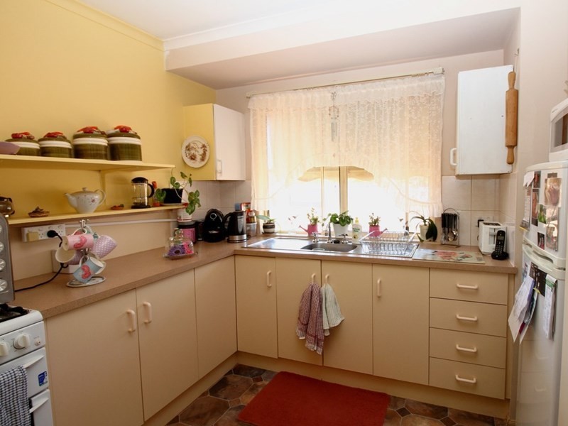 10 Torrens Street, Loxton SA 5333