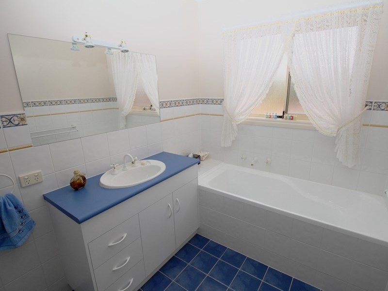 15 Schaefer Drive, Loxton SA 5333