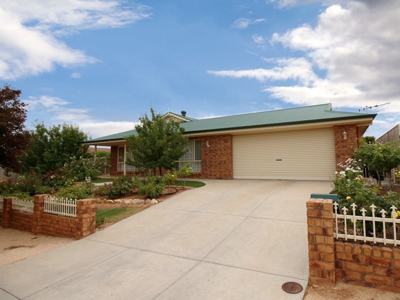 15 Schaefer Drive, Loxton SA 5333