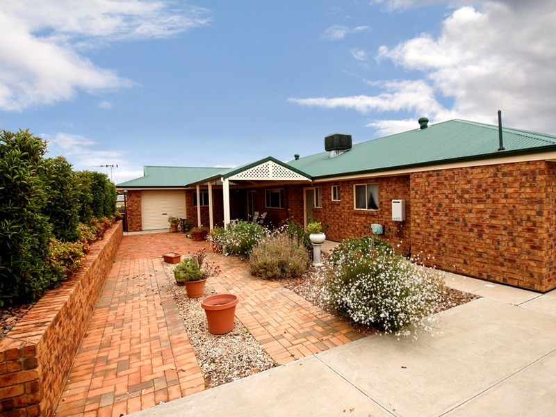 15 Schaefer Drive, Loxton SA 5333