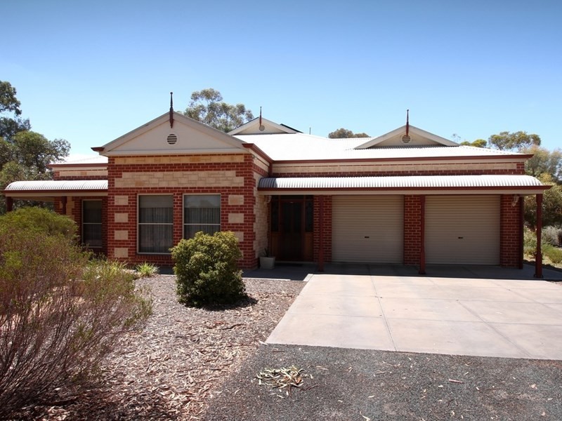 131 Nookamka Terrace, Barmera SA 5345