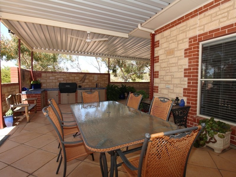 131 Nookamka Terrace, Barmera SA 5345