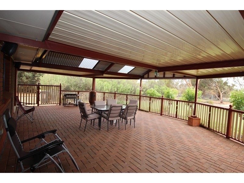 109 Pope Road, Waikerie SA 5330