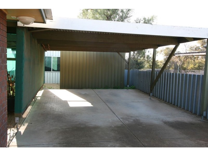 8 William Street, Loxton SA 5333