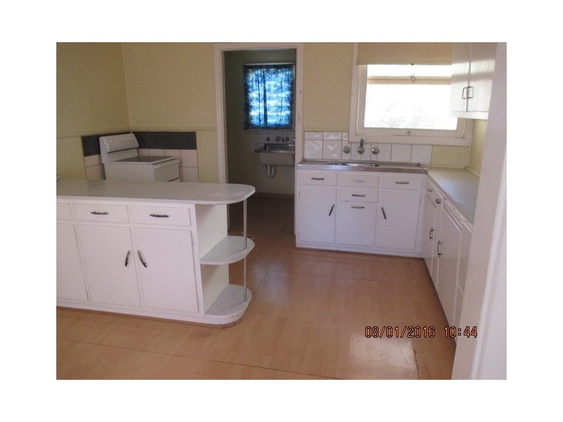 12 Clark Street, Berri SA 5343