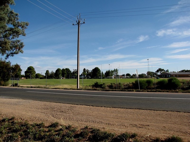 2 Riverview Terrace, Morgan SA 5320