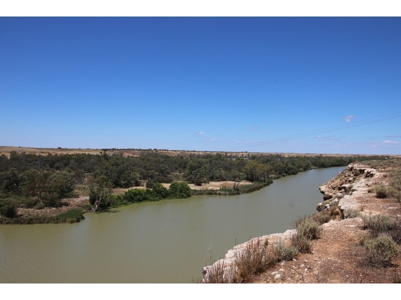 Lot 2-3 and Sec 26 Murraylands Road, Blanchetown SA 5357