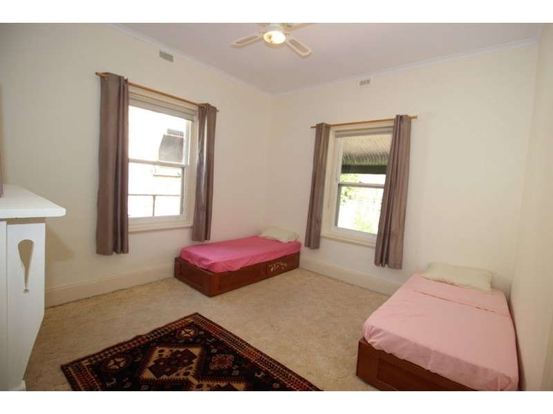 18 Peake Terrace, Waikerie SA 5330