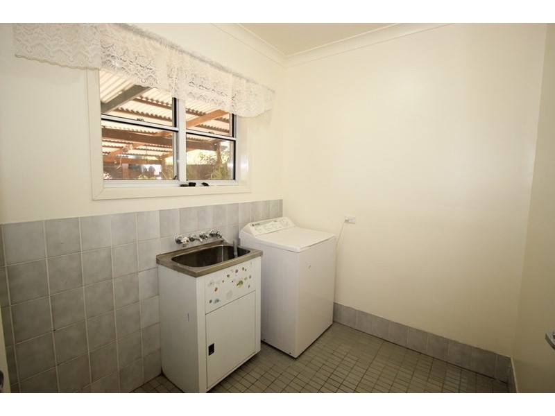 18 Peake Terrace, Waikerie SA 5330