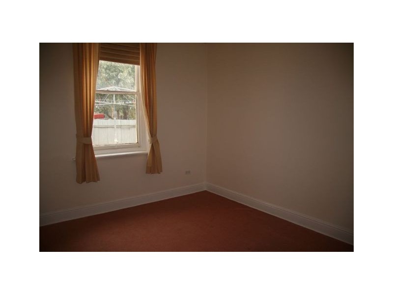 7 Railway Terrace, Morgan SA 5320