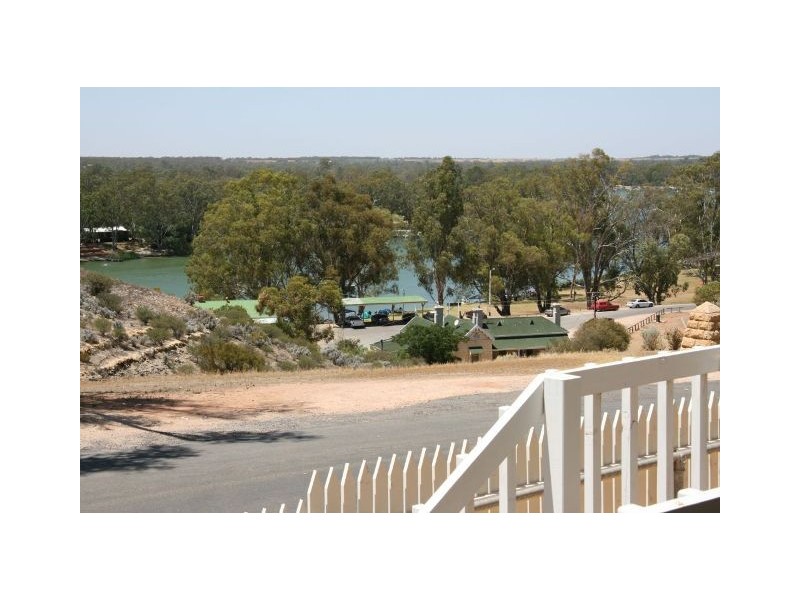 7 Railway Terrace, Morgan SA 5320