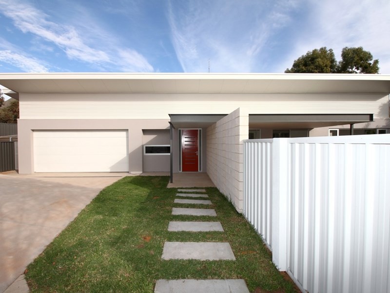 3 Beverly Street, Loxton SA 5333
