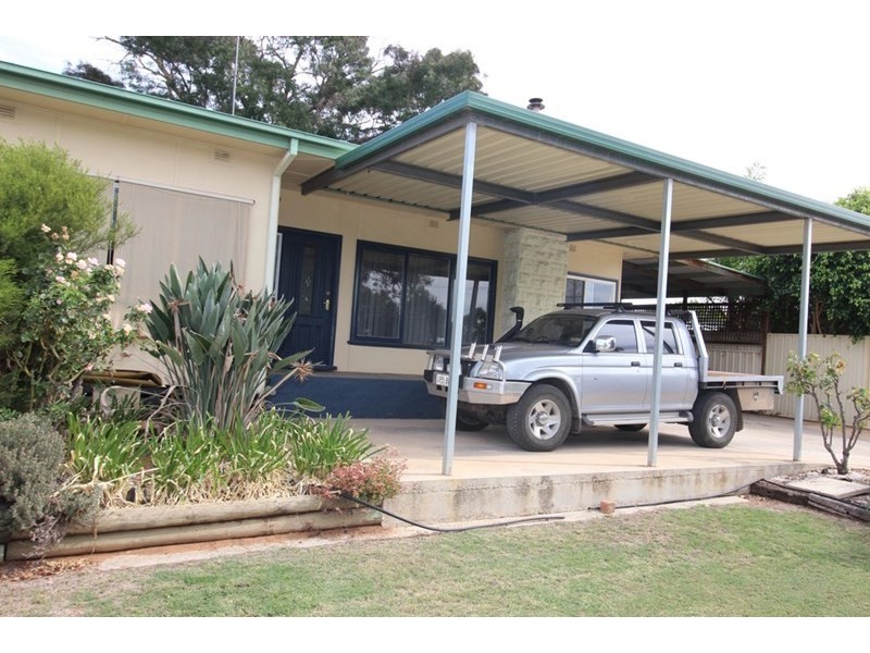 66 Lawrie Terrace, Waikerie SA 5330