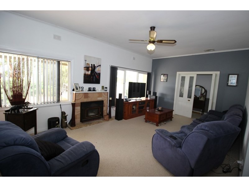 66 Lawrie Terrace, Waikerie SA 5330