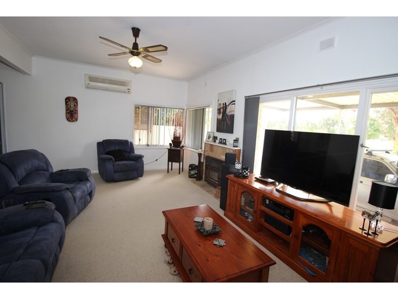 66 Lawrie Terrace, Waikerie SA 5330