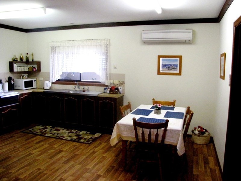 Unit 3/2 Sturt Street, Barmera SA 5345