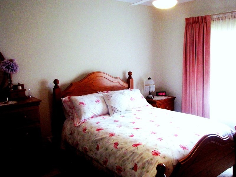 Unit 3/2 Sturt Street, Barmera SA 5345