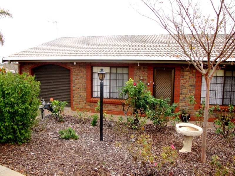 Unit 3/2 Sturt Street, Barmera SA 5345