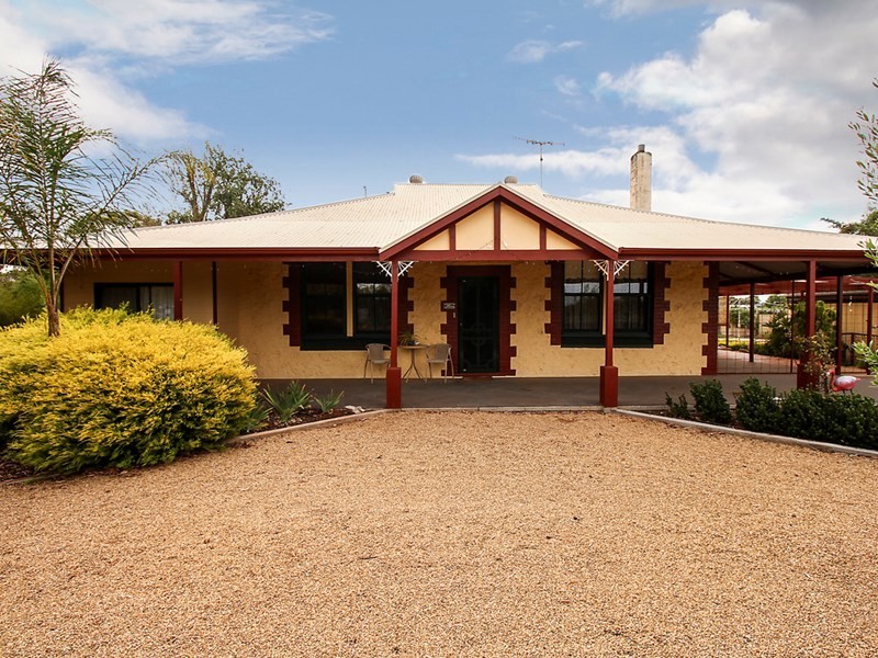 22 Thelma Road, Barmera SA 5345