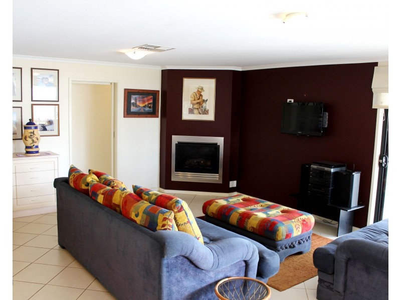 16 Schaefer Drive, Loxton SA 5333