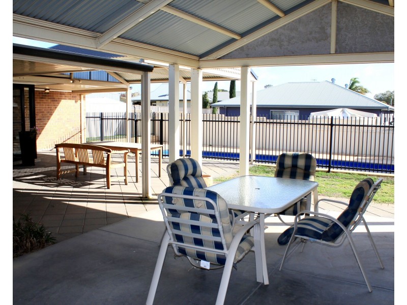 16 Schaefer Drive, Loxton SA 5333