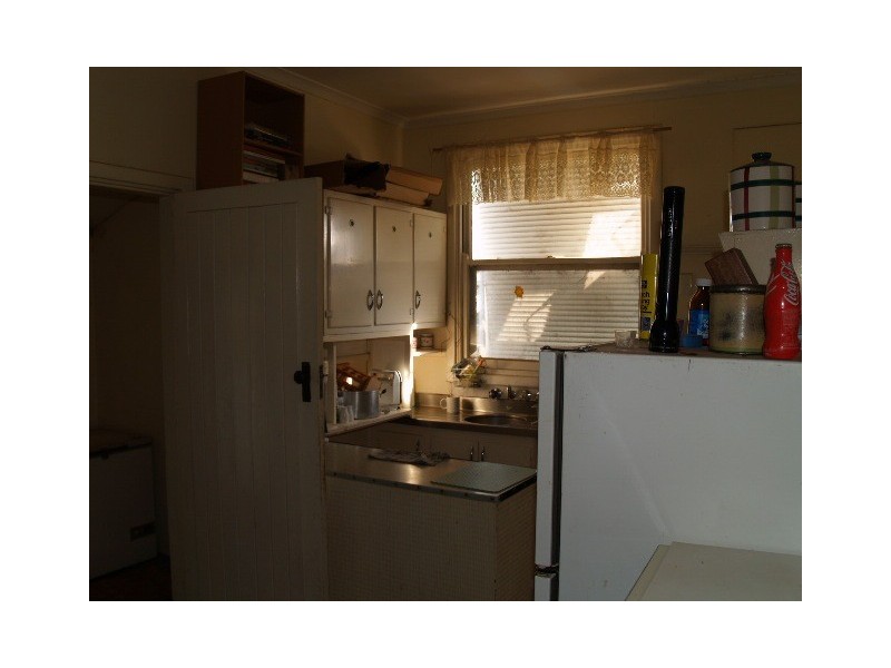 11 Heming Street, Waikerie SA 5330