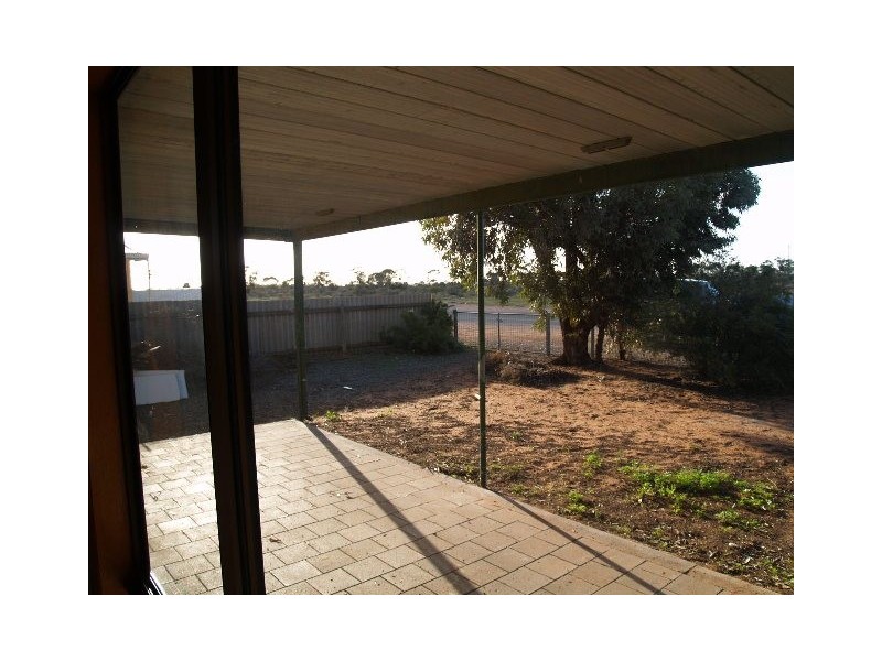 24 Riverview Terrace, Morgan SA 5320