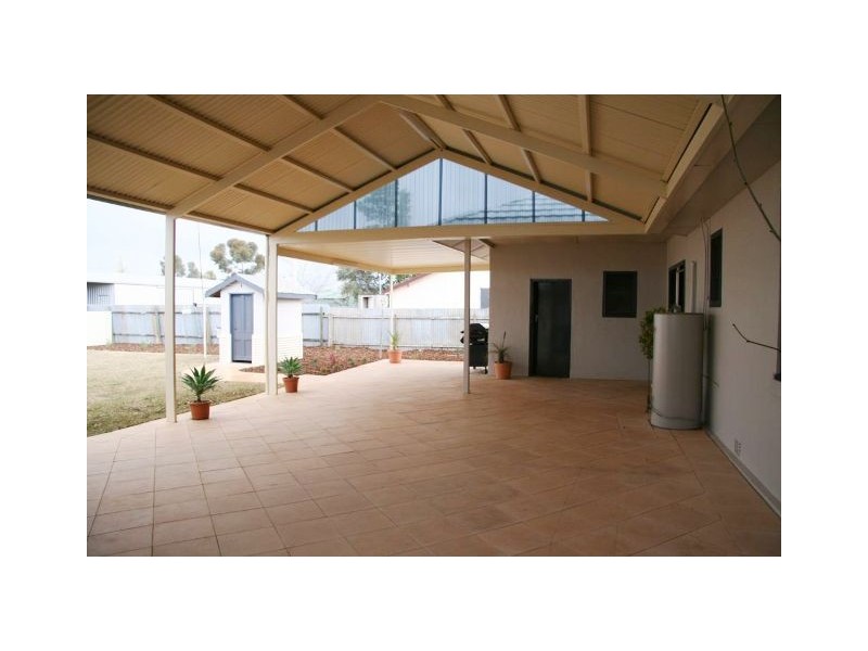 43 Wodonga Avenue, Loxton SA 5333