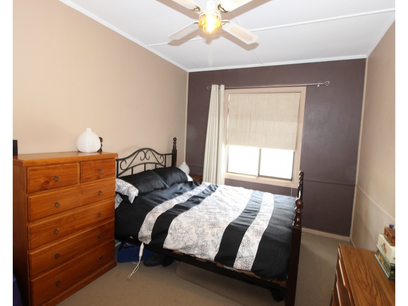 2 Kleemann Street, Waikerie SA 5330