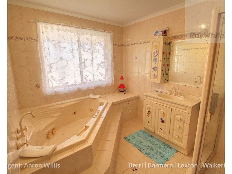 30 Alamein Avenue, Loxton SA 5333