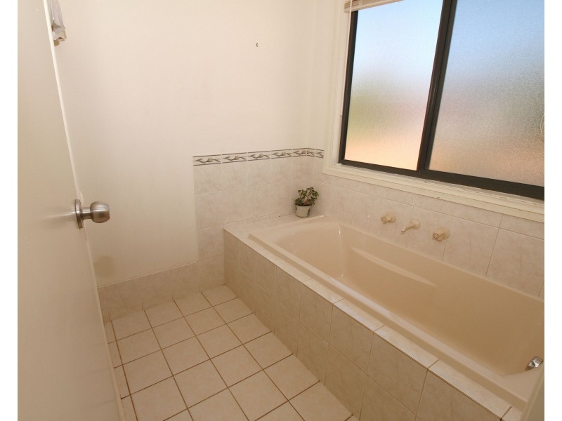 13 Schick Street, Loxton SA 5333