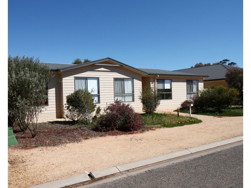 13 Schick Street, Loxton SA 5333