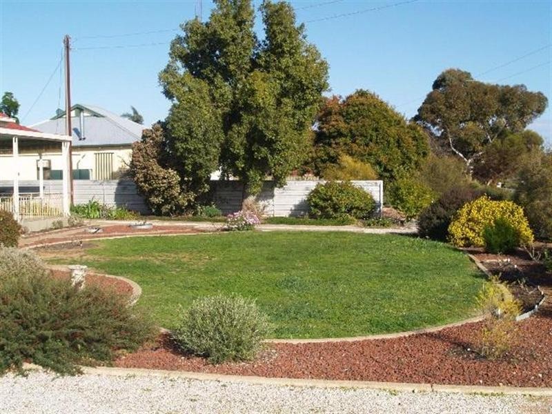 12990 Sturt Highway, Waikerie SA 5330