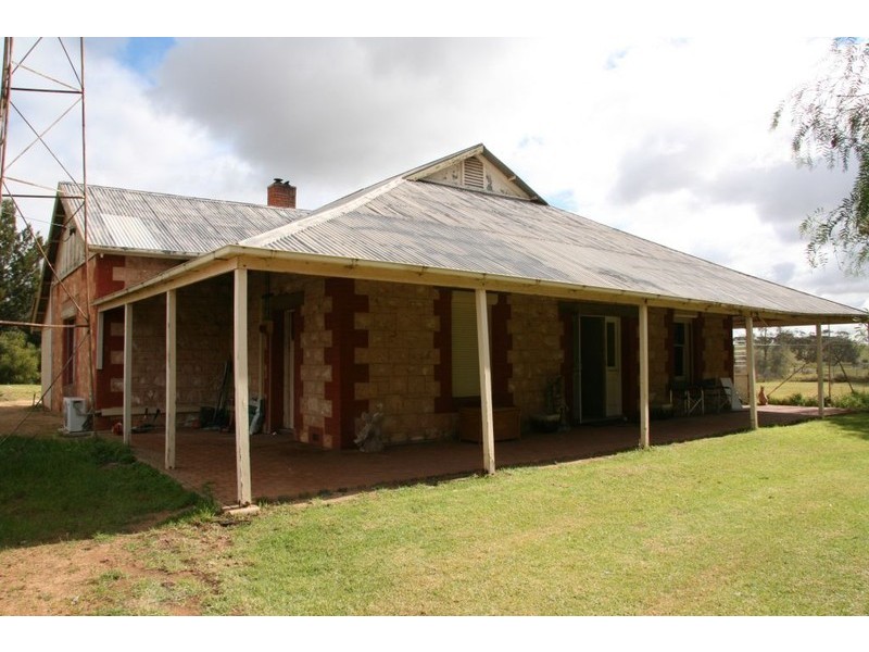 Section 8 Hundred of McGorrery, Loxton SA 5333