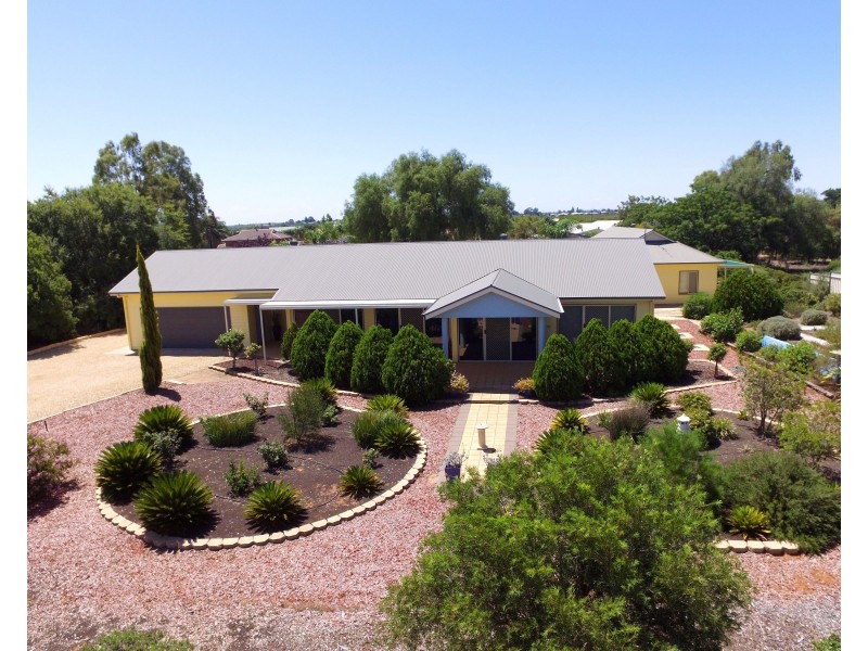 29 Fuller Road, Berri SA 5343