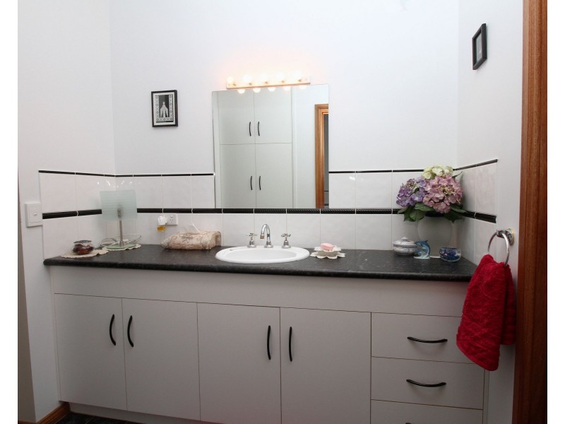 29 Fuller Road, Berri SA 5343