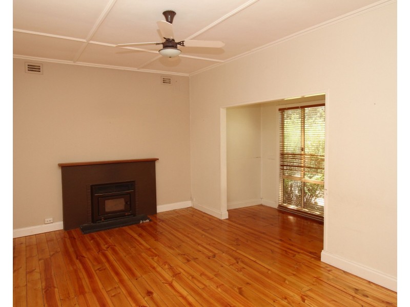 13 Dickerson Street, Barmera SA 5345