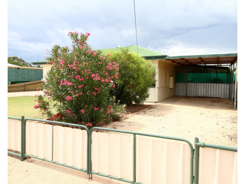 4 Seekamp Street, Berri SA 5343