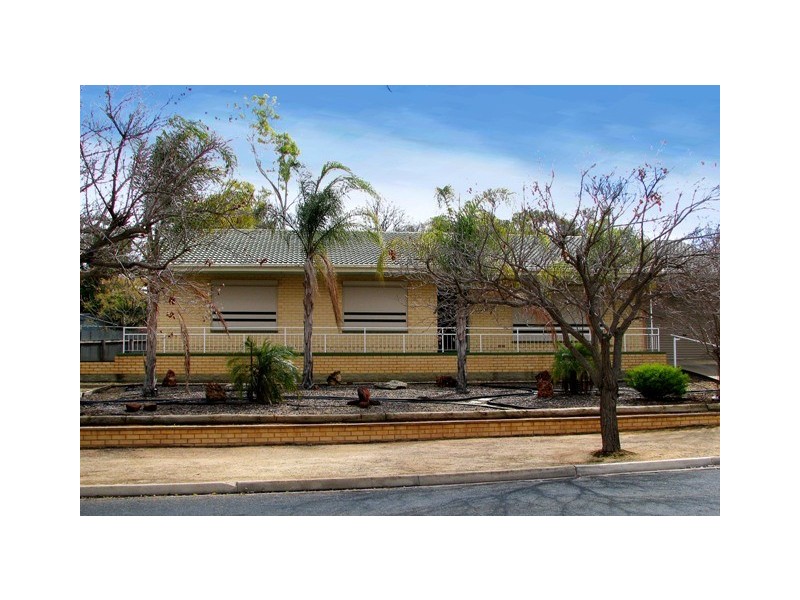 8 Derrick Street, Berri SA 5343