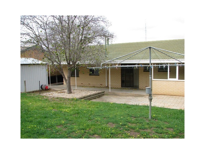 8 Derrick Street, Berri SA 5343