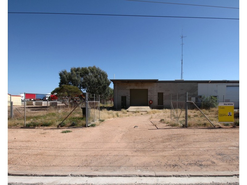 Unit 2/18 Hughes Street, Berri SA 5343