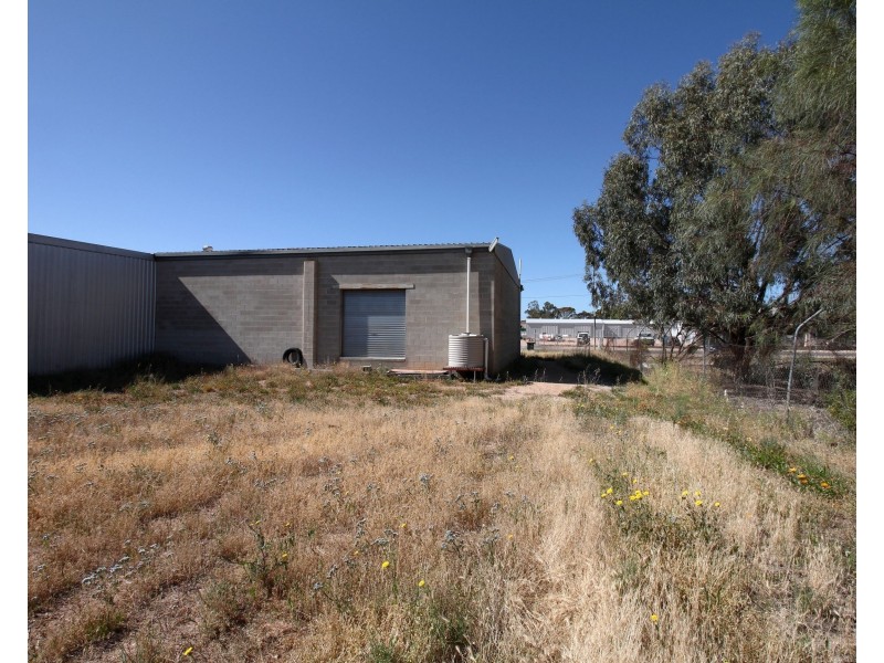 Unit 2/18 Hughes Street, Berri SA 5343