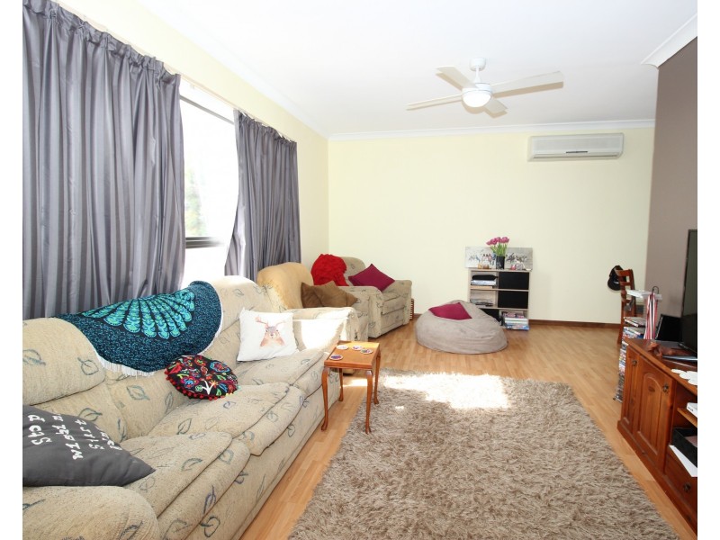 4 Isaacson Street, Waikerie SA 5330